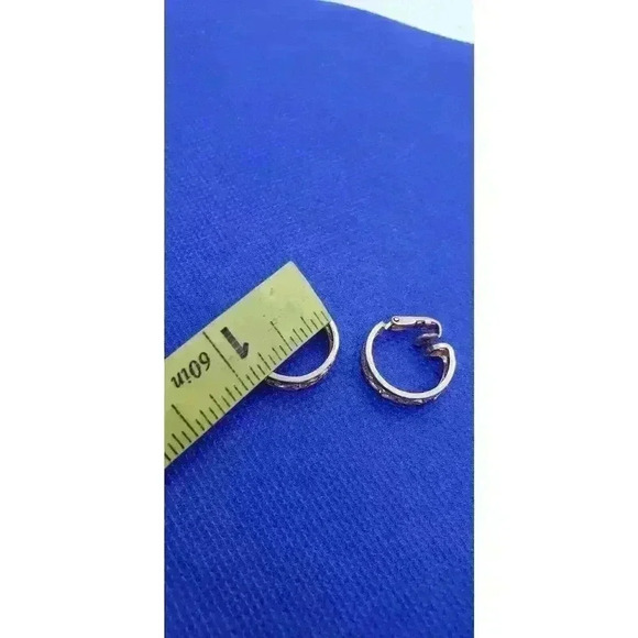 Vintage 12k Gold plated Earrings Wide Filigree Hoops Clip Winard 1940s - Picture 5 of 6